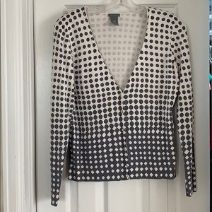Ann Taylor grey and white pattern sweater blouse